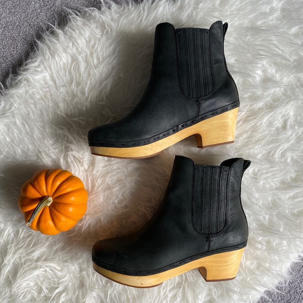 FRYE & CO. Odessa Chelsea Boots, 8.5